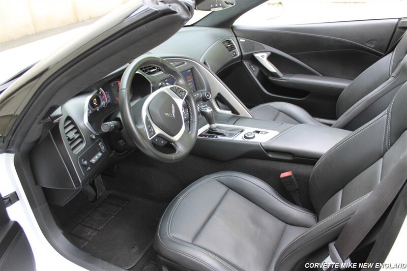 Used 2015 Chevrolet Corvette Stingray Convertible w/ 3LT Preferred Equipment Group RWD image 28