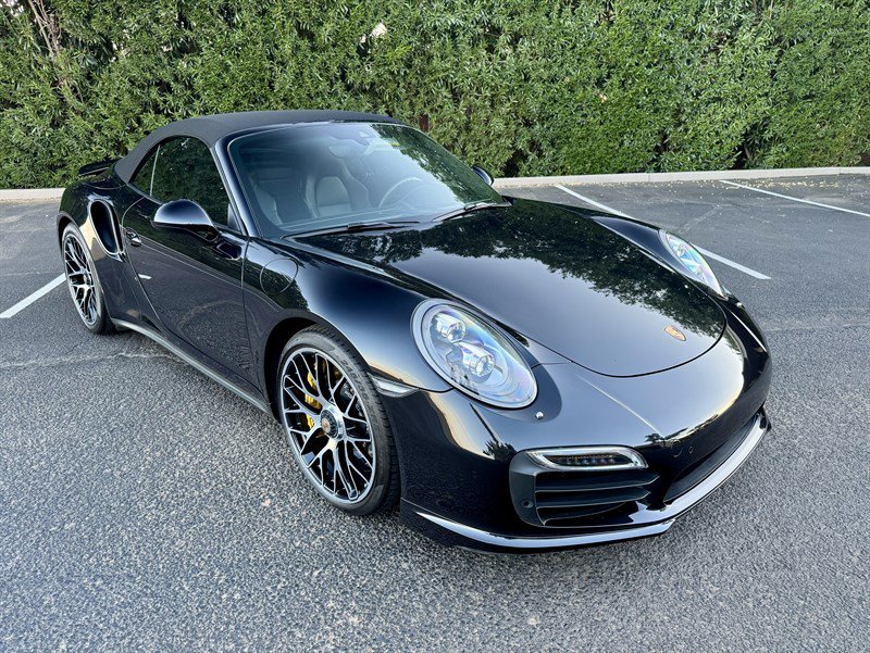 Used 2015 Porsche 911 Turbo S w/ High-end Infotainment Package AWD/4WD image 57