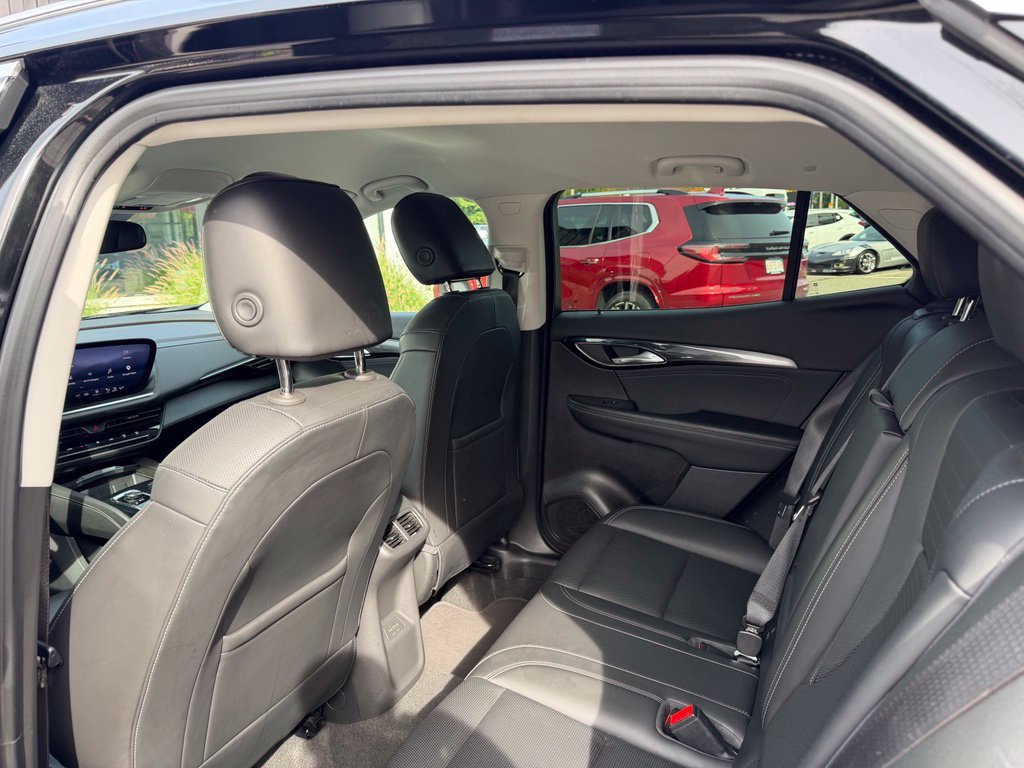 Certified 2024 Buick Envision Preferred AWD/4WD image 13
