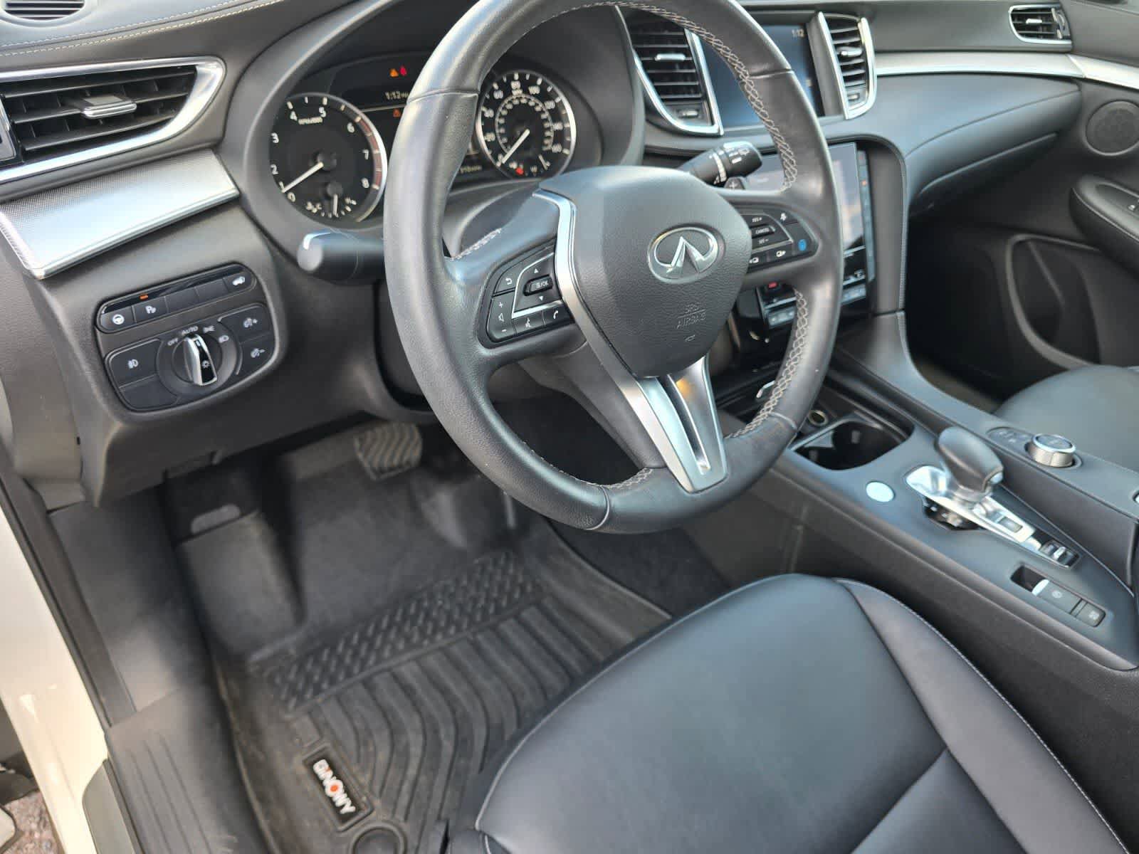 Used 2021 INFINITI QX50 Luxe w/ Appearance Package FWD image 14