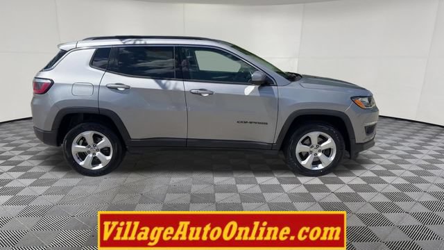 Used 2018 Jeep Compass Latitude w/ Popular Equipment Group AWD/4WD image 43