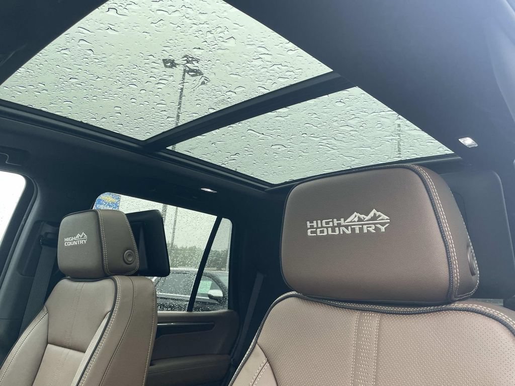 New 2026 Chevrolet Tahoe High Country AWD/4WD image 22