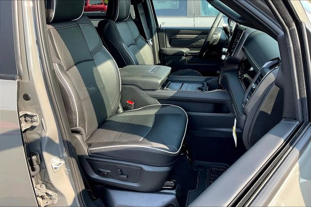 New 2026 RAM 3500 Limited image 28