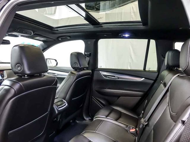 Certified 2024 Cadillac XT6 Luxury w/ LPO, Floor Liner Package AWD/4WD image 16