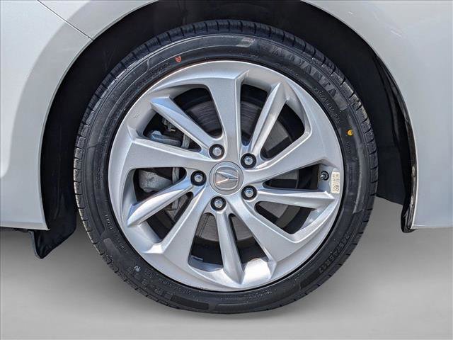 Certified 2017 Acura ILX FWD image 22