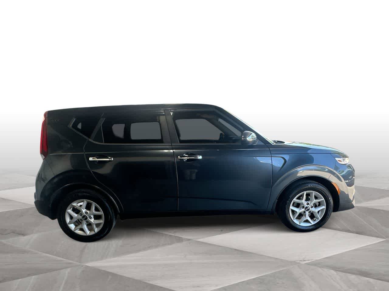 Used 2020 Kia Soul S FWD image 9