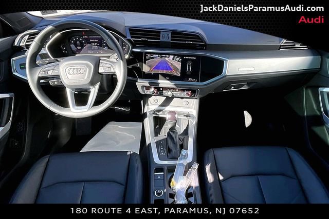 Used 2025 Audi Q3 2.0T Premium w/ Convenience Package image 13