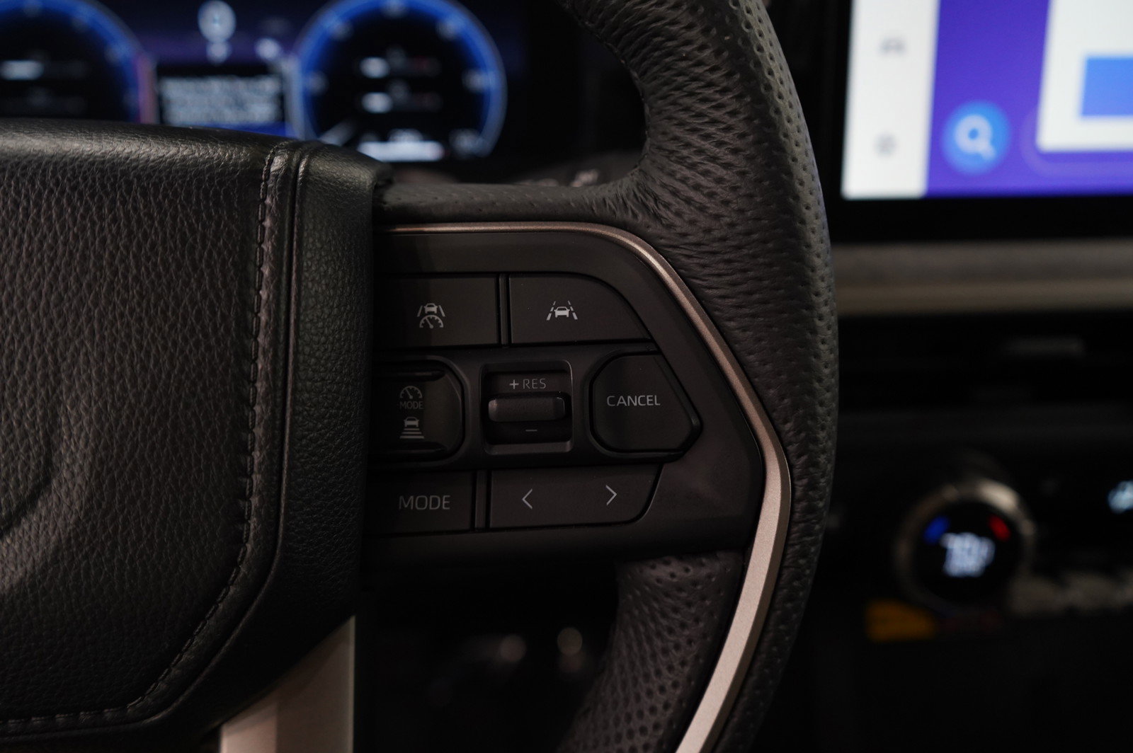 Used 2024 Toyota Tacoma Trailhunter image 20