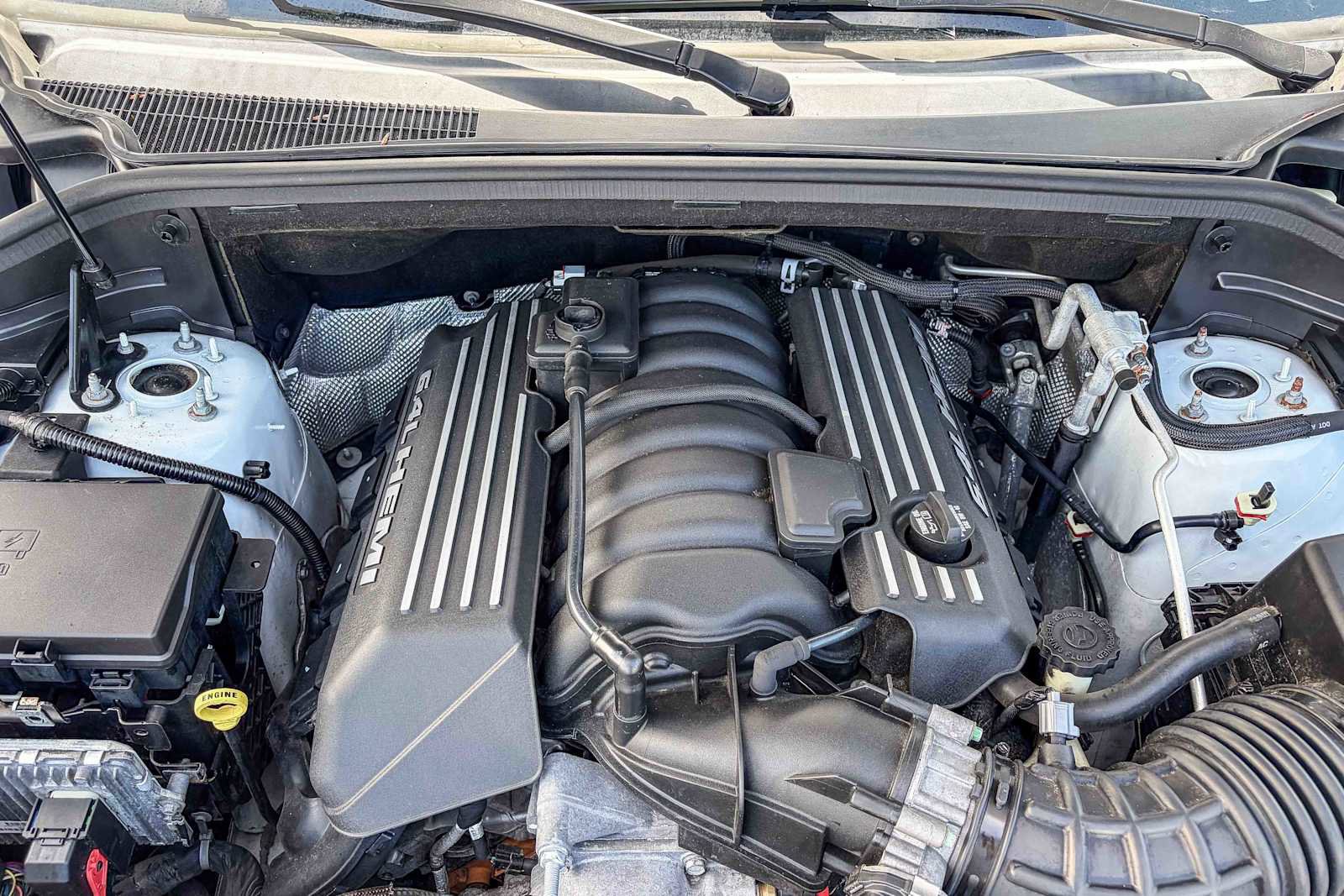 Used 2015 Jeep Grand Cherokee SRT AWD/4WD image 26