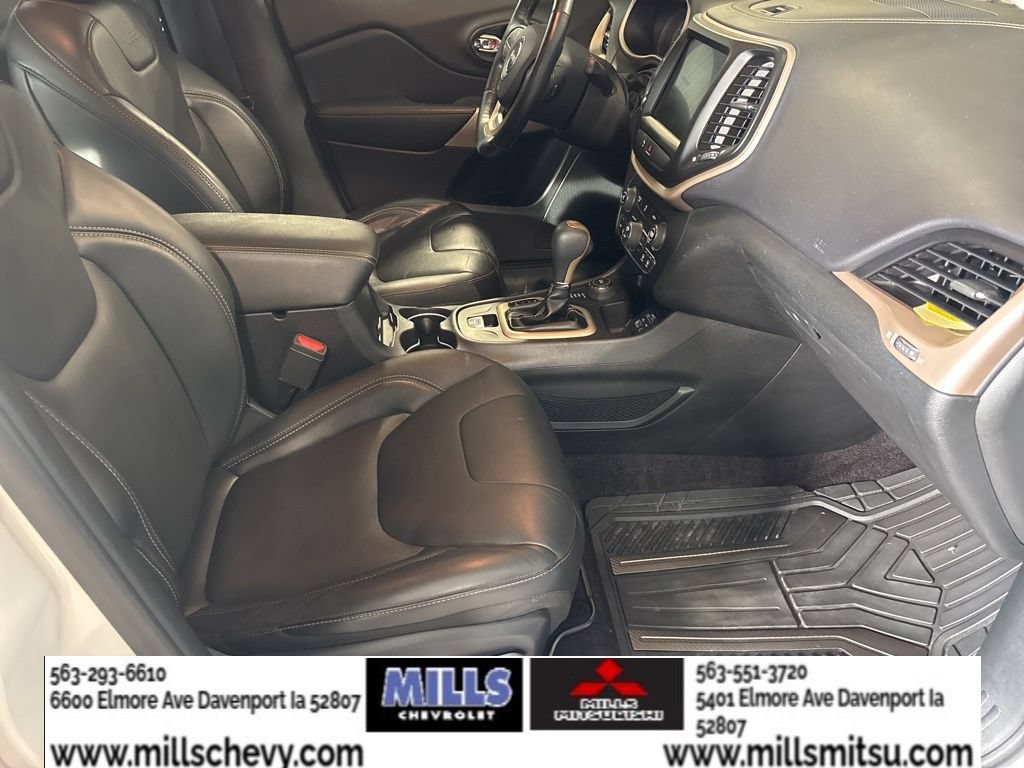 Used 2018 Jeep Cherokee Limited AWD/4WD image 18