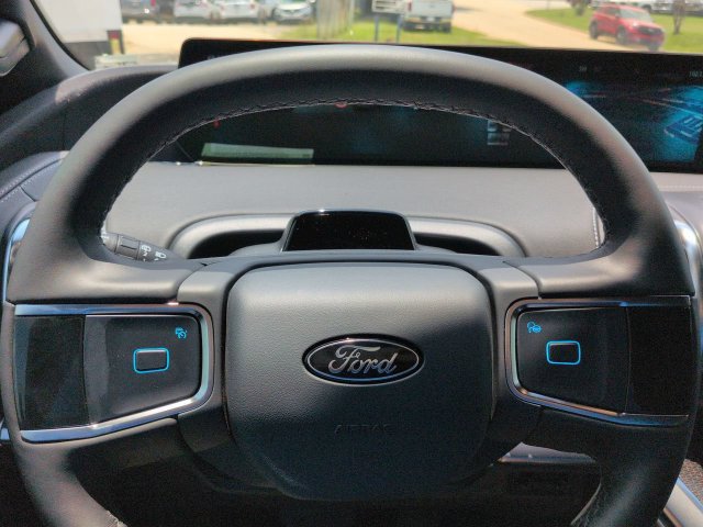 New 2026 Ford Expedition Platinum w/ Stealth Appearance Package AWD/4WD image 30