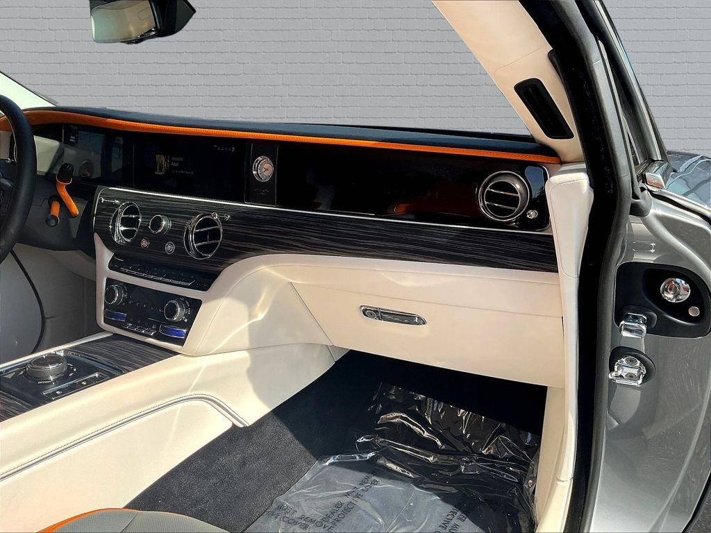 Used 2024 Rolls-Royce Spectre w/ Spectre Launch Package AWD/4WD image 26
