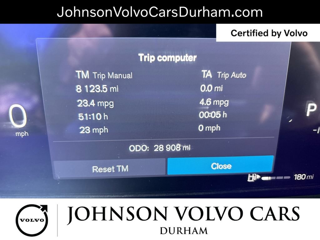 Certified 2025 Volvo XC90 B5 Plus AWD/4WD image 11