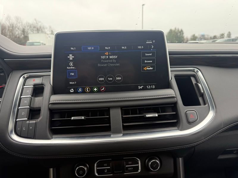 Used 2021 Chevrolet Suburban LT image 13