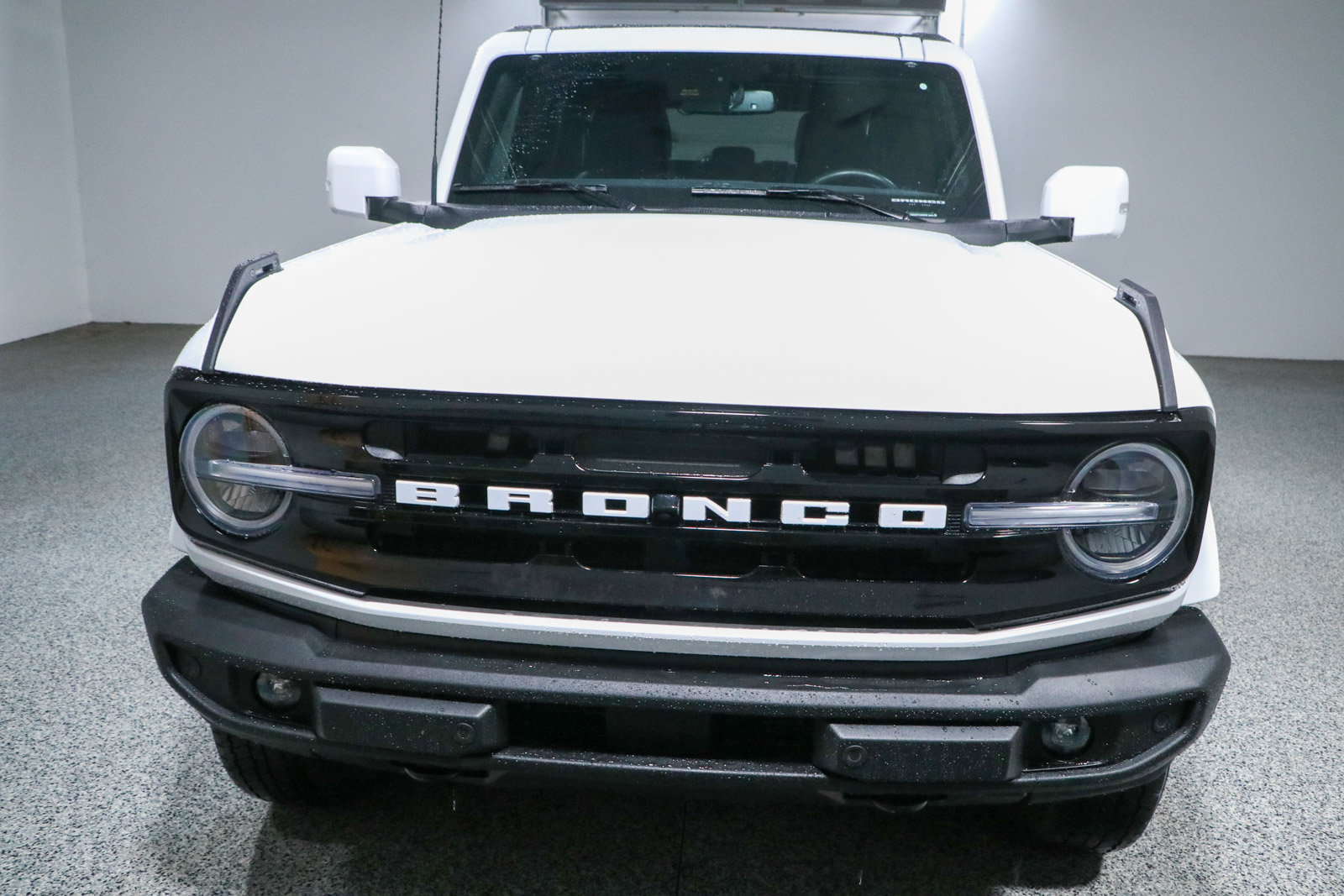 Used 2025 Ford Bronco Outer Banks AWD/4WD image 4