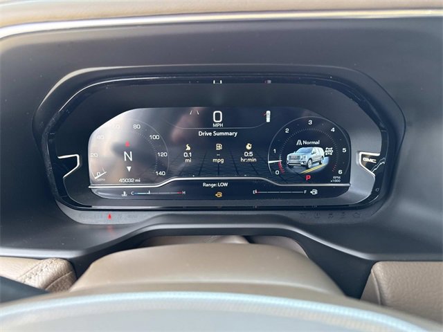 Used 2024 GMC Yukon XL Denali image 28