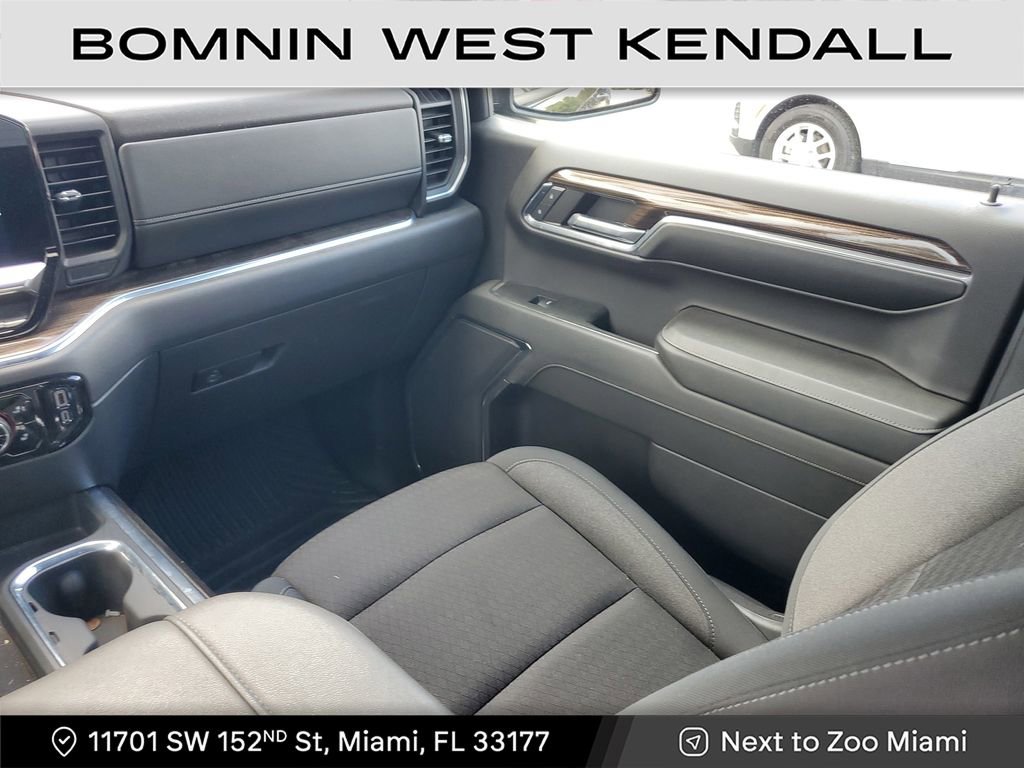 Used 2024 Chevrolet Silverado 1500 RST image 16
