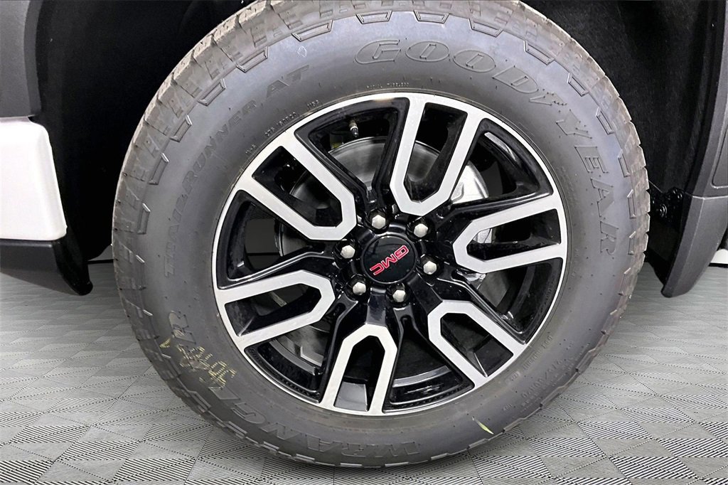 New 2026 GMC Sierra 1500 AT4 w/ AT4 Premium Package image 13
