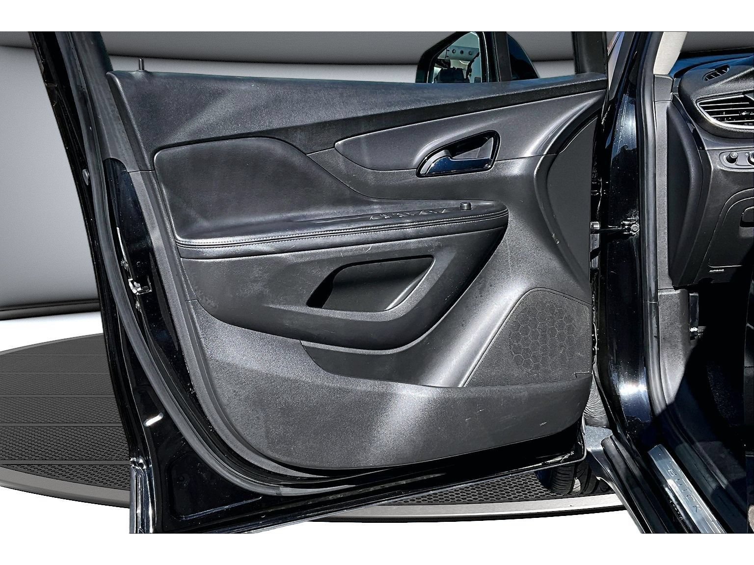 Used 2019 Buick Encore Preferred FWD image 32