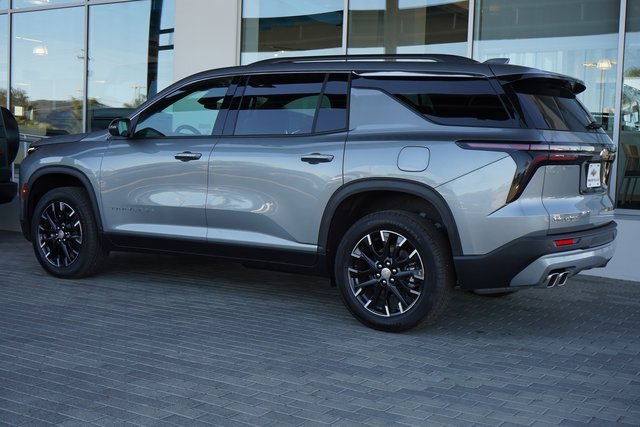 New 2025 Chevrolet Traverse LT w/ Sun and Wheel Package image 6