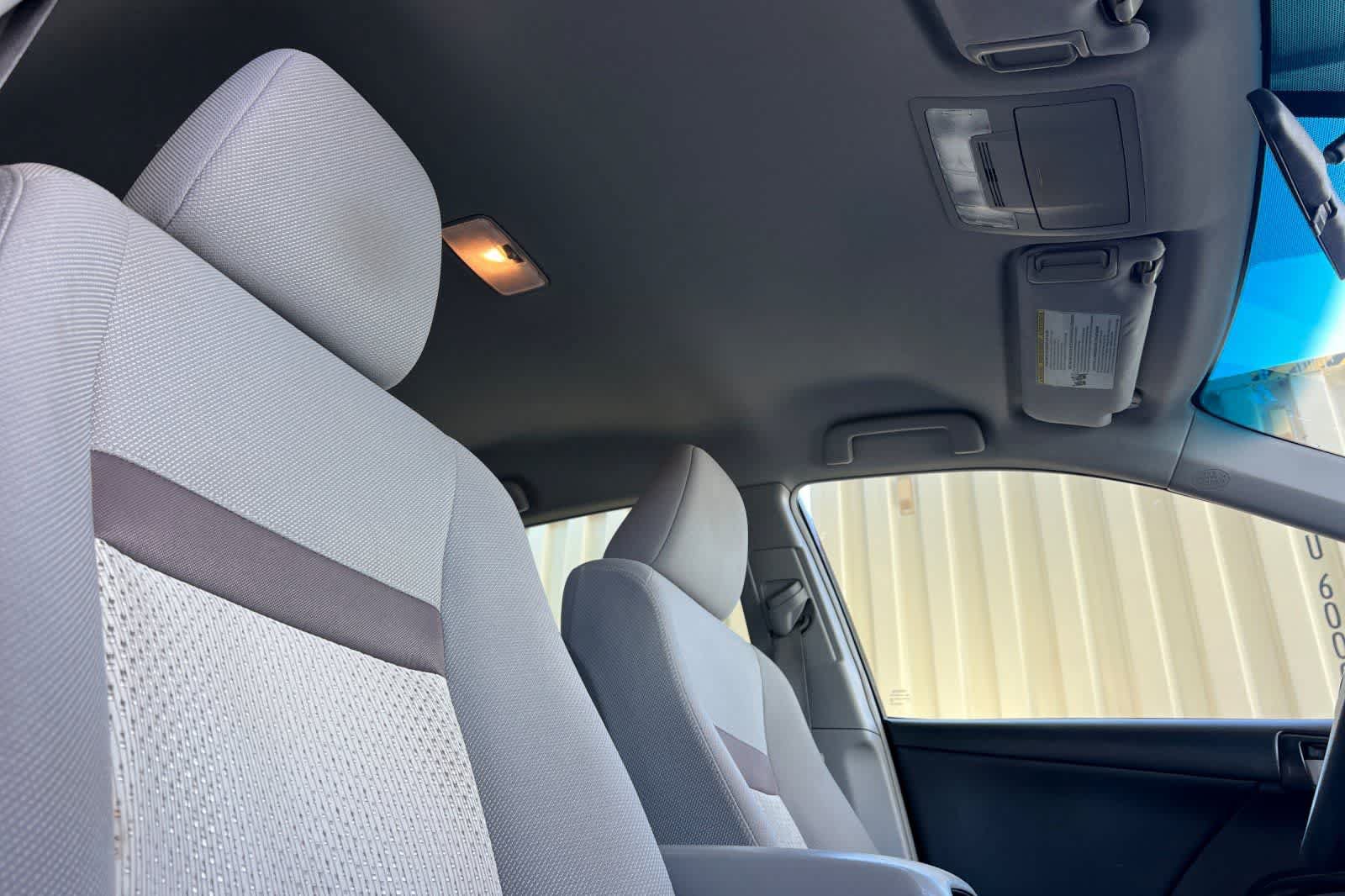 Used 2014 Toyota Camry LE FWD image 18