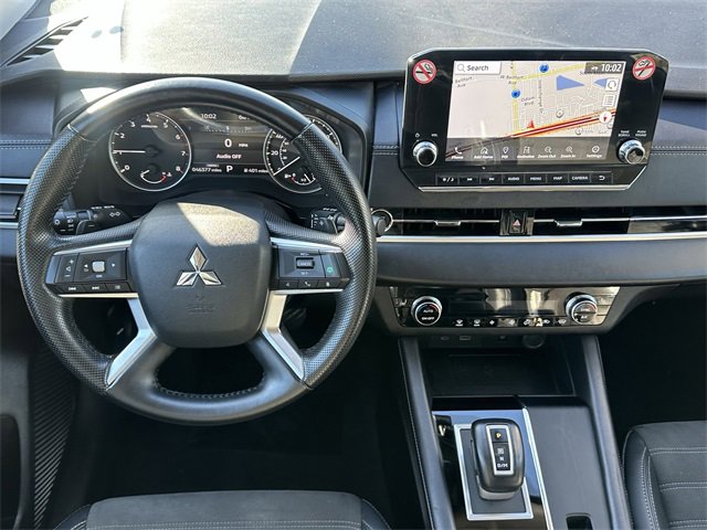 Used 2024 Mitsubishi Outlander SE image 10