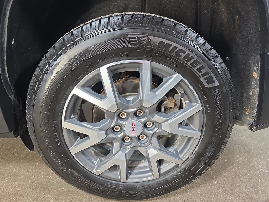 Used 2021 GMC Acadia SLE w/ Driver Convenience Package AWD/4WD image 31