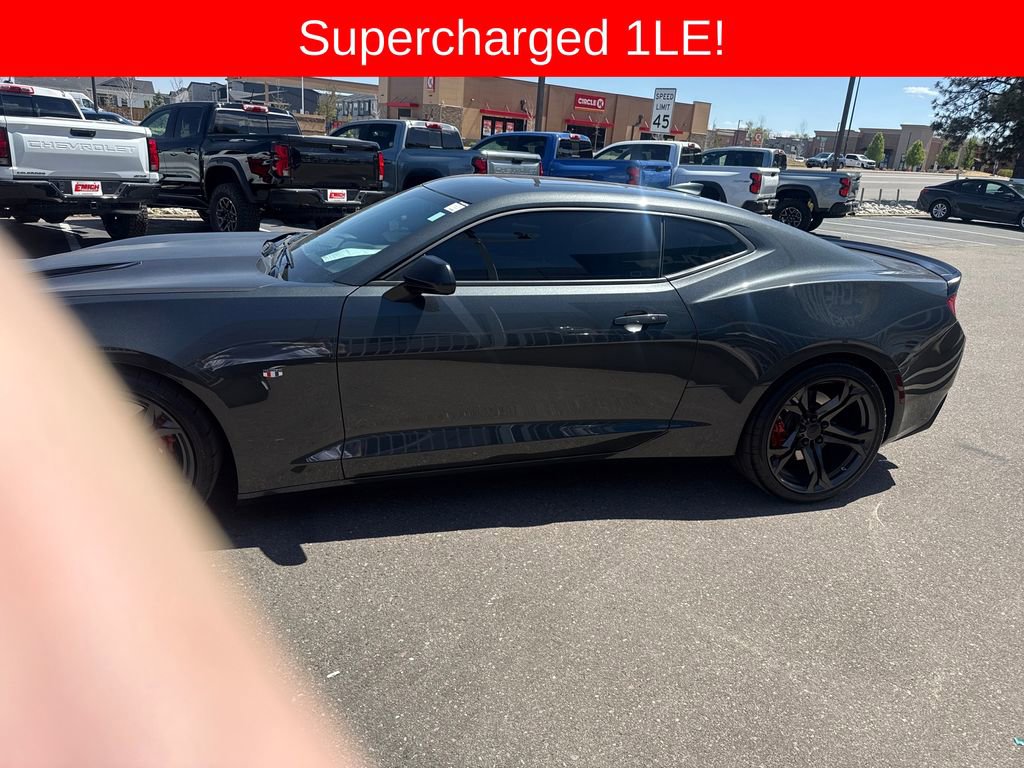 Used 2018 Chevrolet Camaro SS RWD image 2