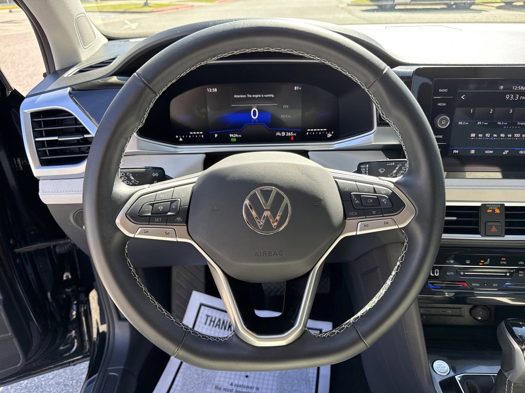 Used 2025 Volkswagen Taos SE image 32