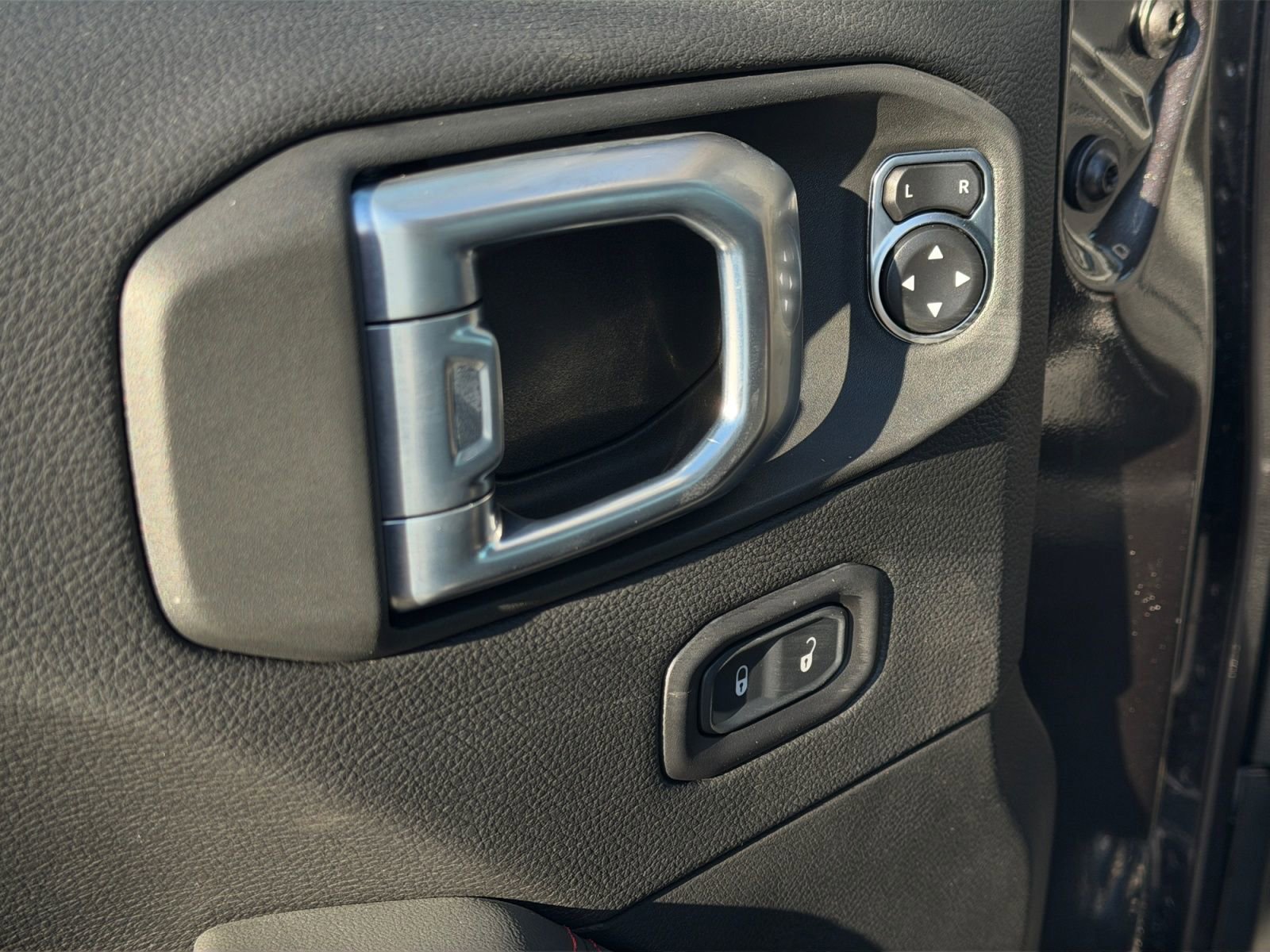 New 2026 Jeep Wrangler Unlimited Rubicon image 18