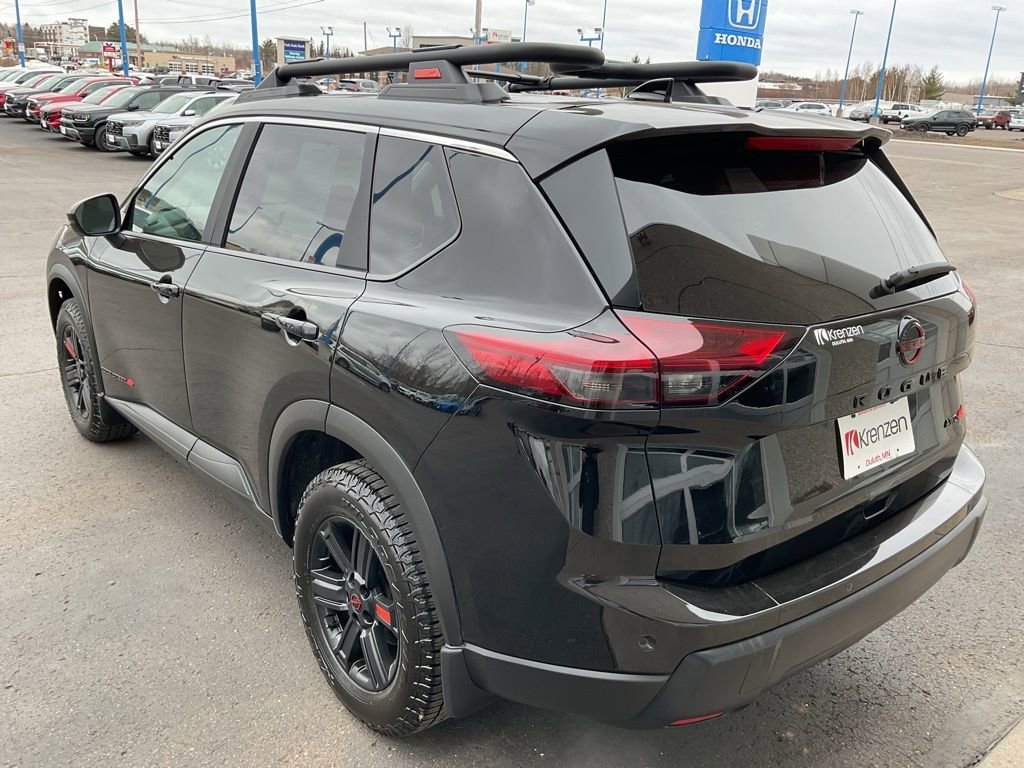 Used 2025 Nissan Rogue SV w/ Rock Creek Premium Package image 7