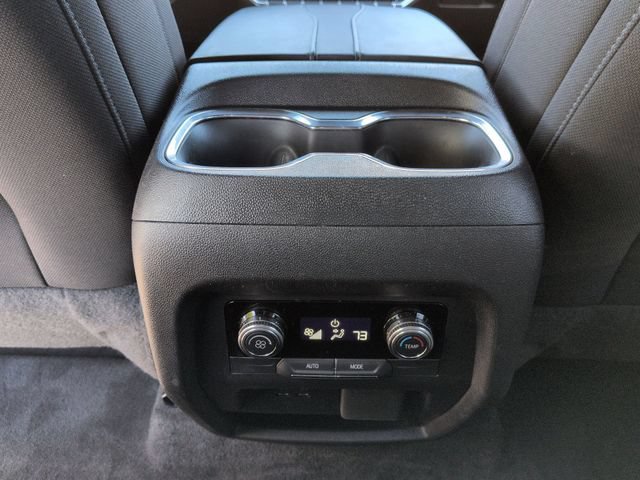 Used 2025 GMC Acadia Elevation AWD/4WD image 23