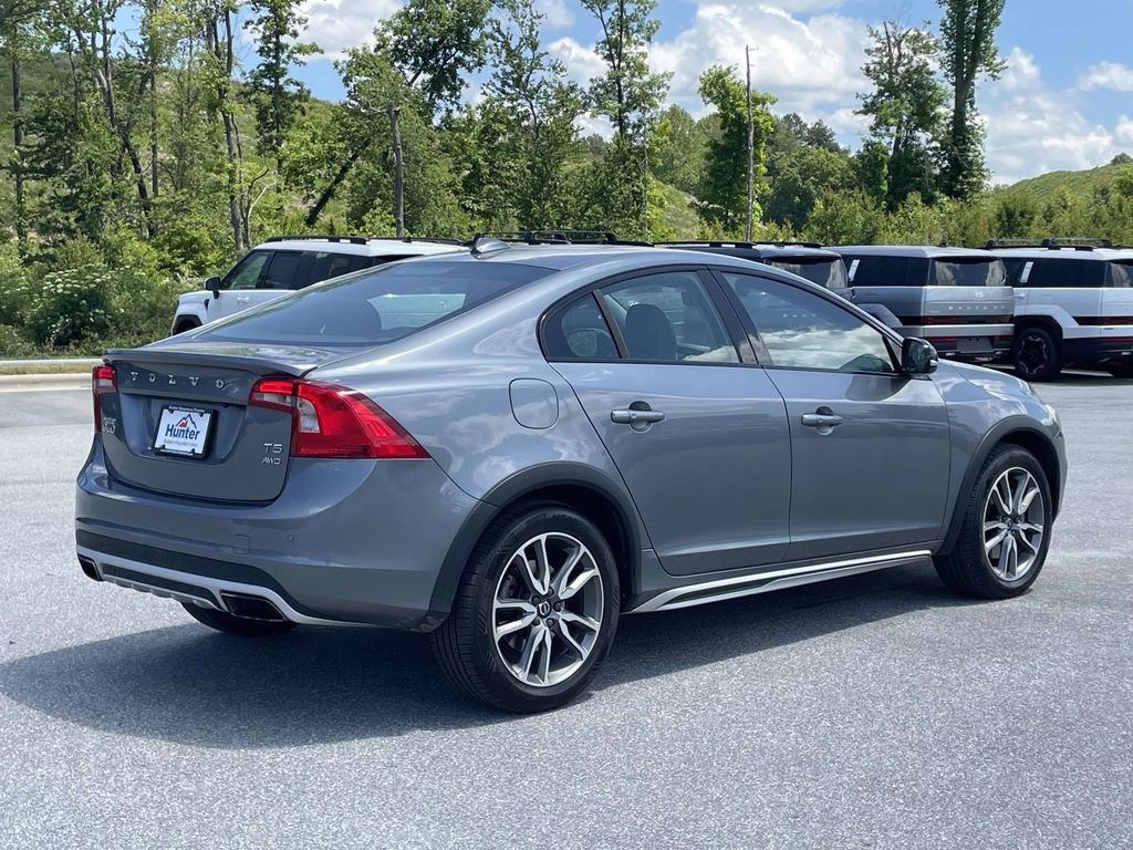 Used 2018 Volvo S60 T5 Cross Country Platinum AWD/4WD image 31