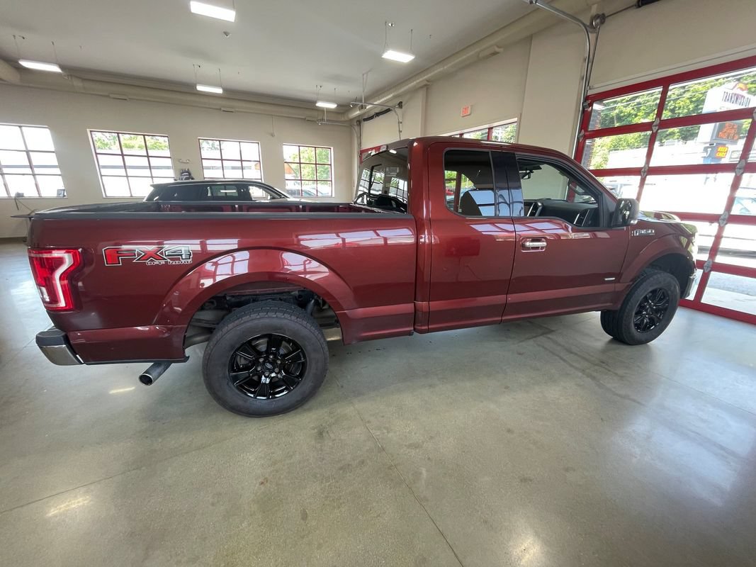 Used 2016 Ford F150 XLT w/ Equipment Group 302A Luxury AWD/4WD image 8