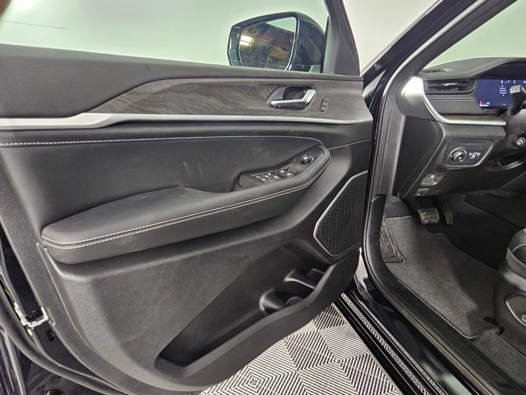 New 2026 Jeep Grand Cherokee Limited image 20