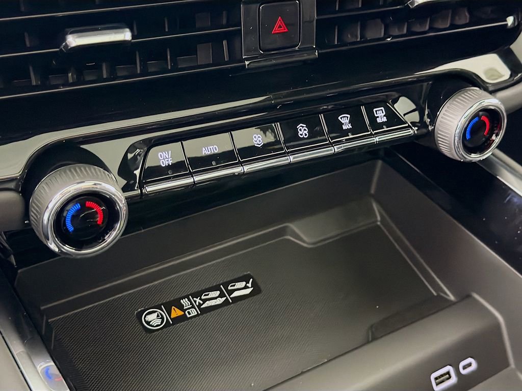 New 2026 Chevrolet Suburban High Country AWD/4WD image 18