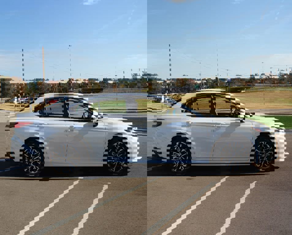 Certified 2025 Toyota Camry XLE image 21