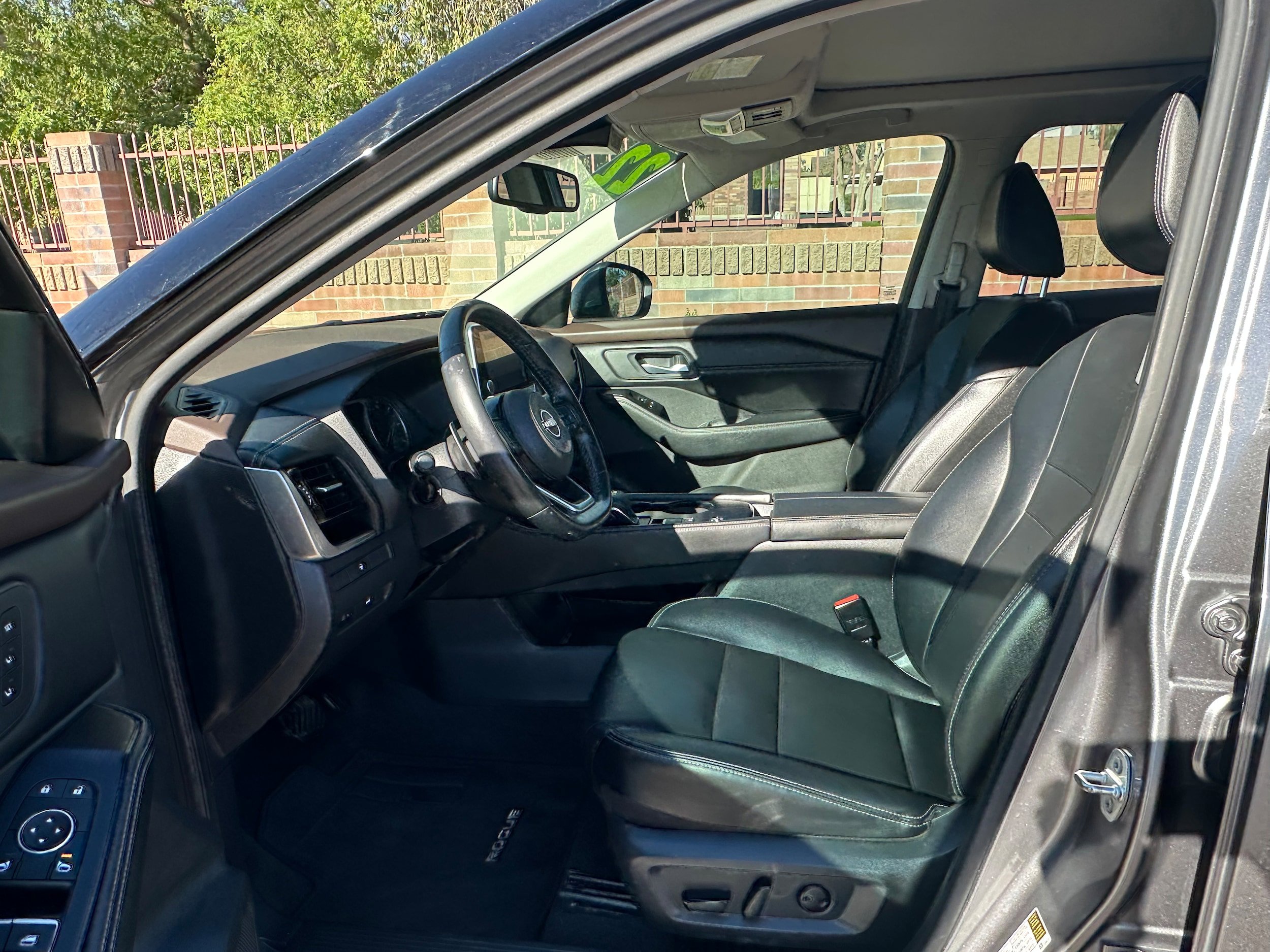 Used 2022 Nissan Rogue SL FWD image 6