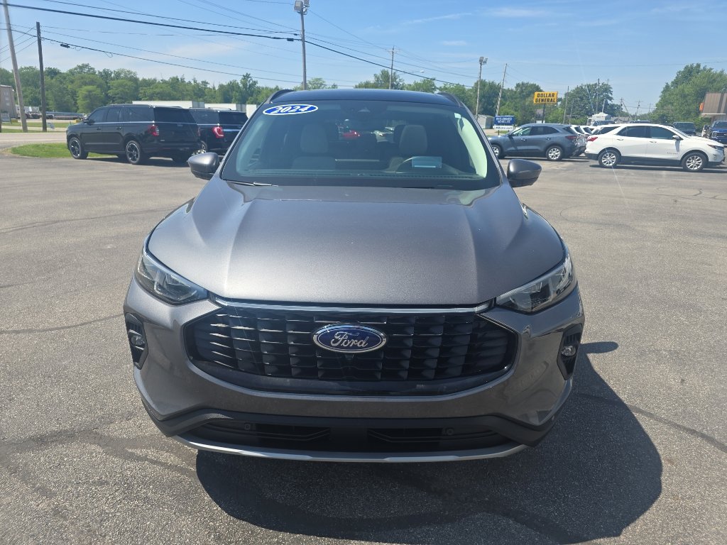 Used 2024 Ford Escape SE w/ PHEV Premium Package FWD image 28