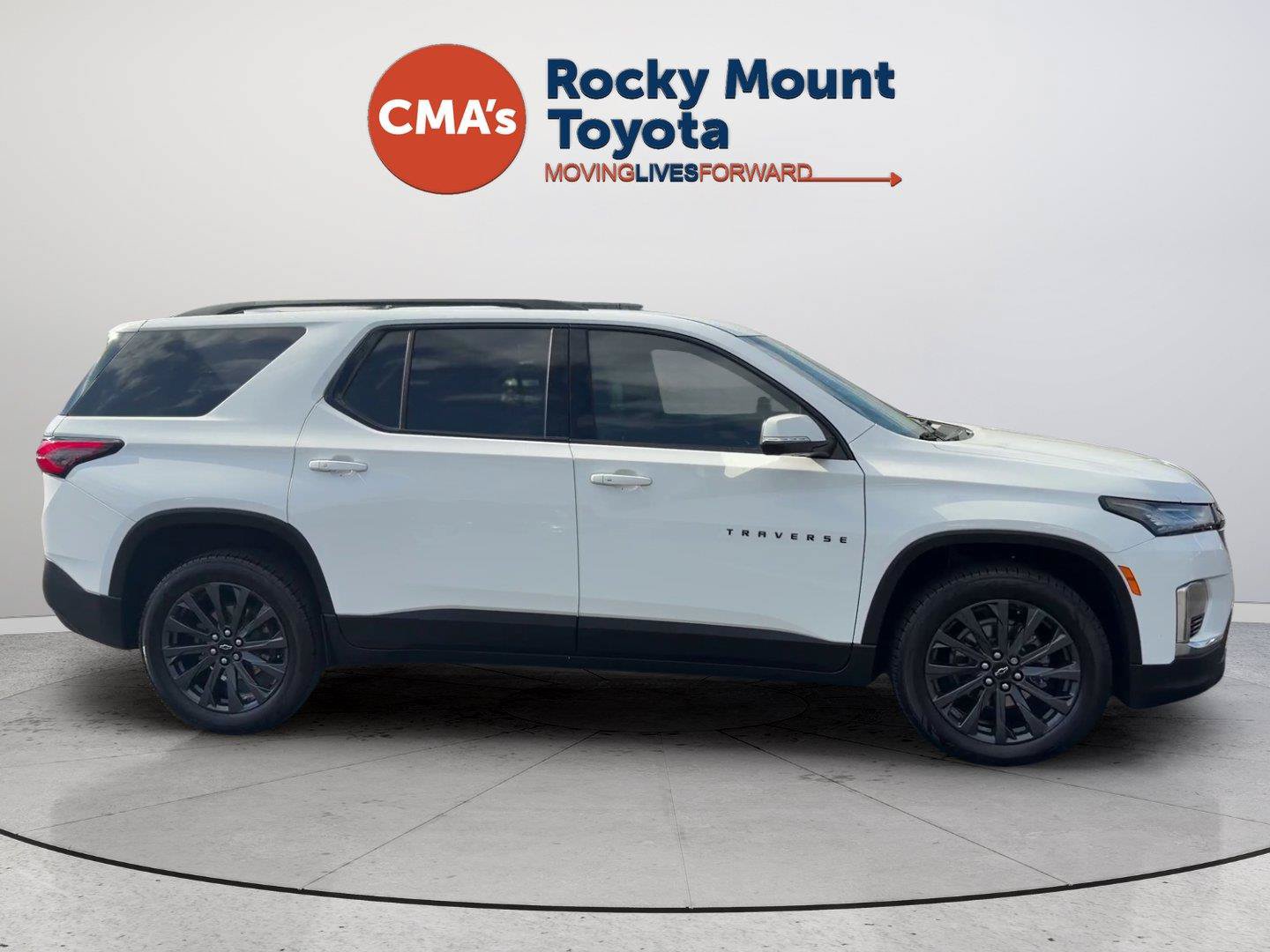Used 2022 Chevrolet Traverse RS FWD image 6
