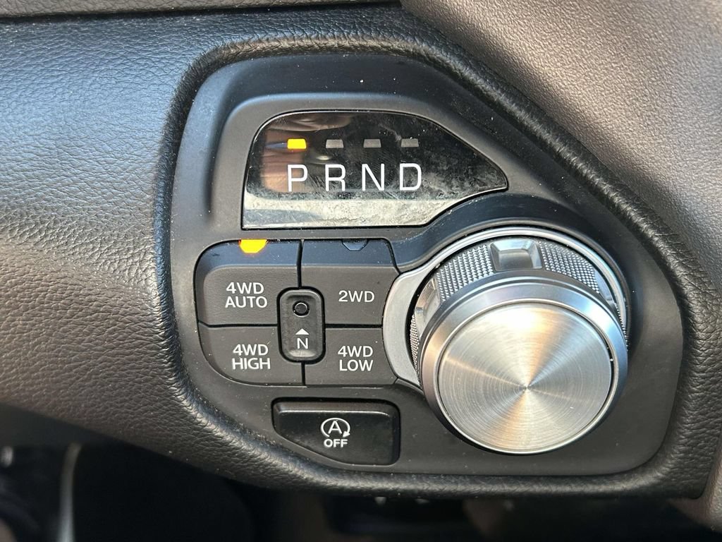 Used 2025 RAM 1500 Laramie AWD/4WD image 29