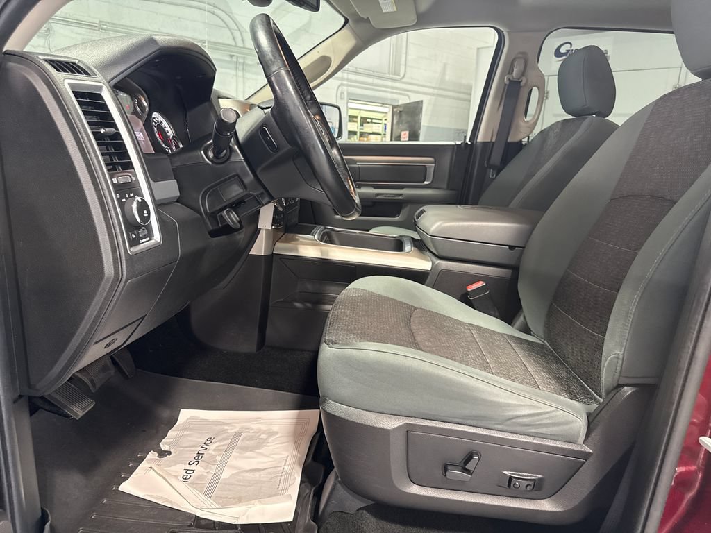 Used 2016 RAM 1500 Big Horn AWD/4WD image 27