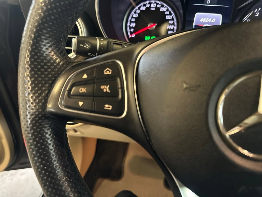 Used 2018 Mercedes-Benz GLC 300 4MATIC image 14