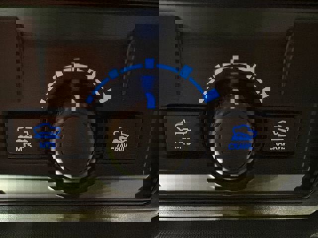 Used 2022 Toyota Tacoma TRD Off-Road w/ Technology Package image 20