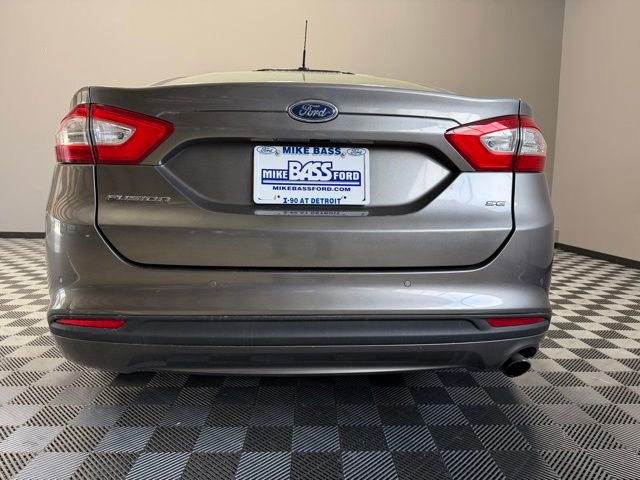 Used 2014 Ford Fusion SE FWD image 9
