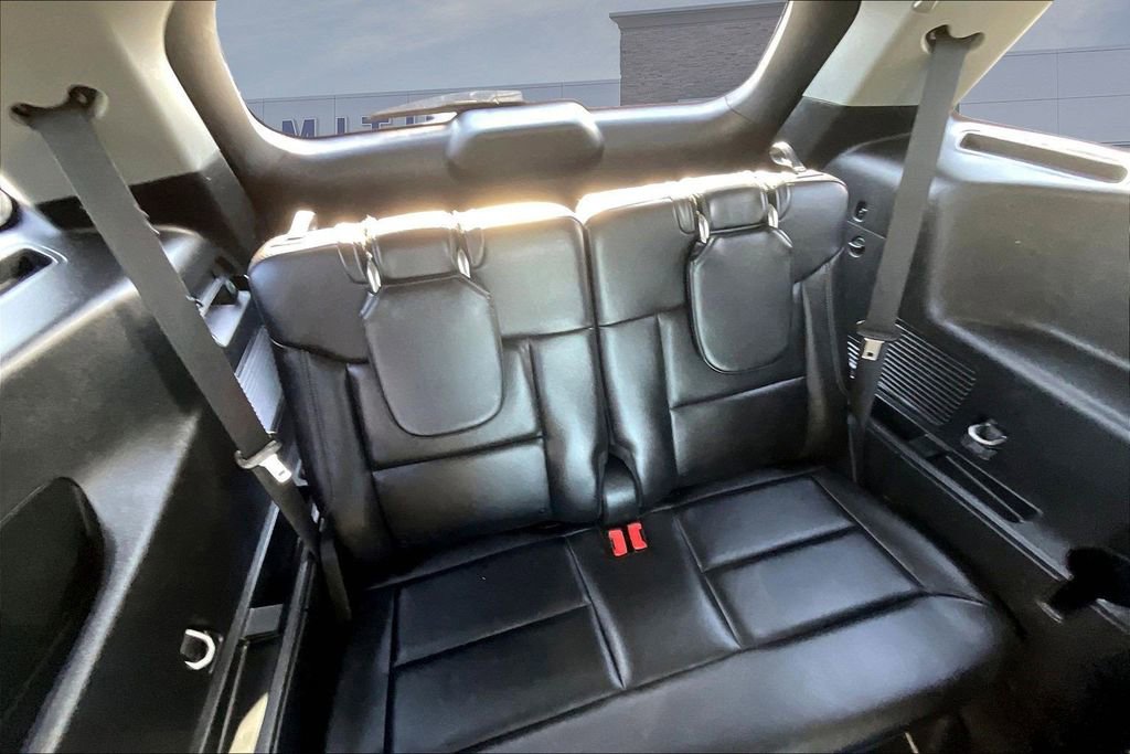 Used 2023 Ford Explorer XLT w/ Equipment Group 202A image 26