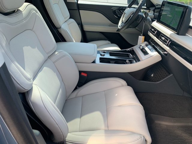 New 2026 Lincoln Aviator Reserve w/ Luxury Package AWD/4WD image 11