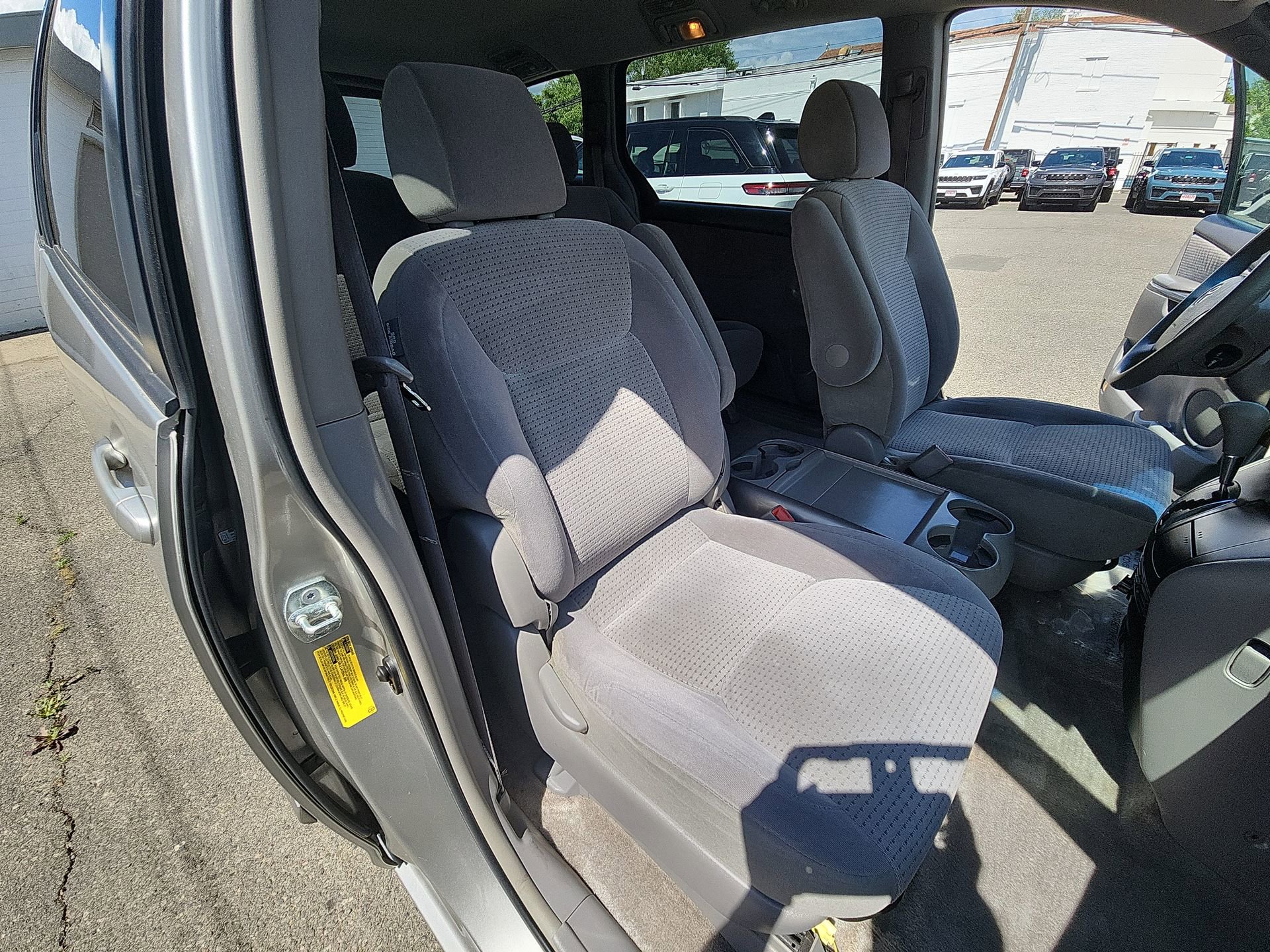 Used 2006 Toyota Sienna LE FWD image 24