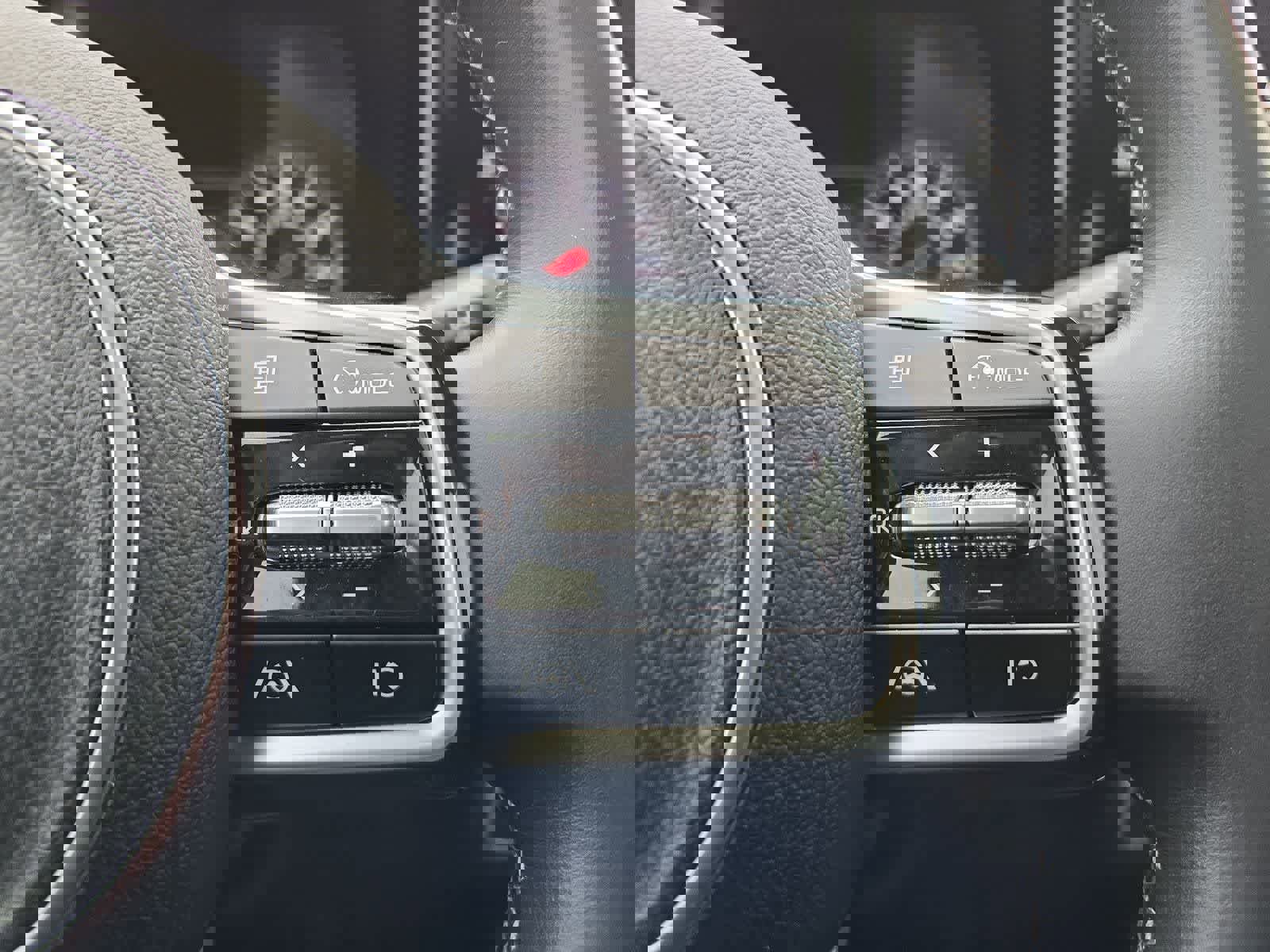 Certified 2023 Kia Sorento S w/ Panoramic Sunroof Package image 24