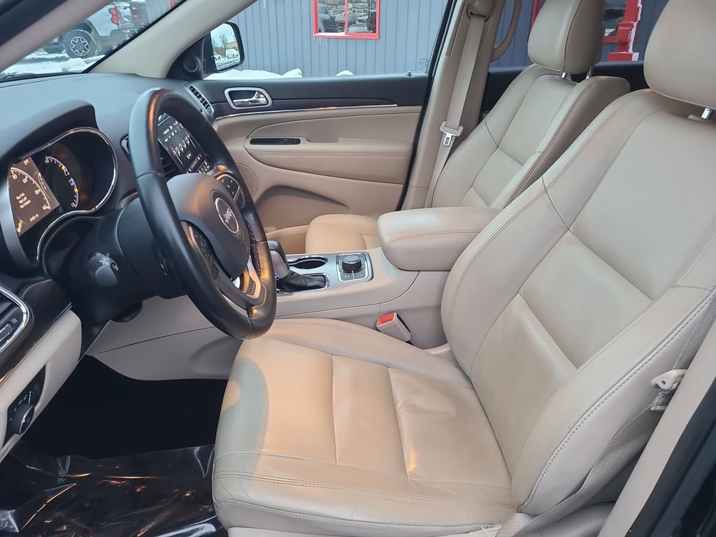 Used 2020 Jeep Grand Cherokee Limited w/ Trailer Tow Group IV image 22